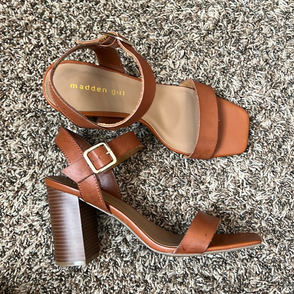 Women’s Brown Sandals